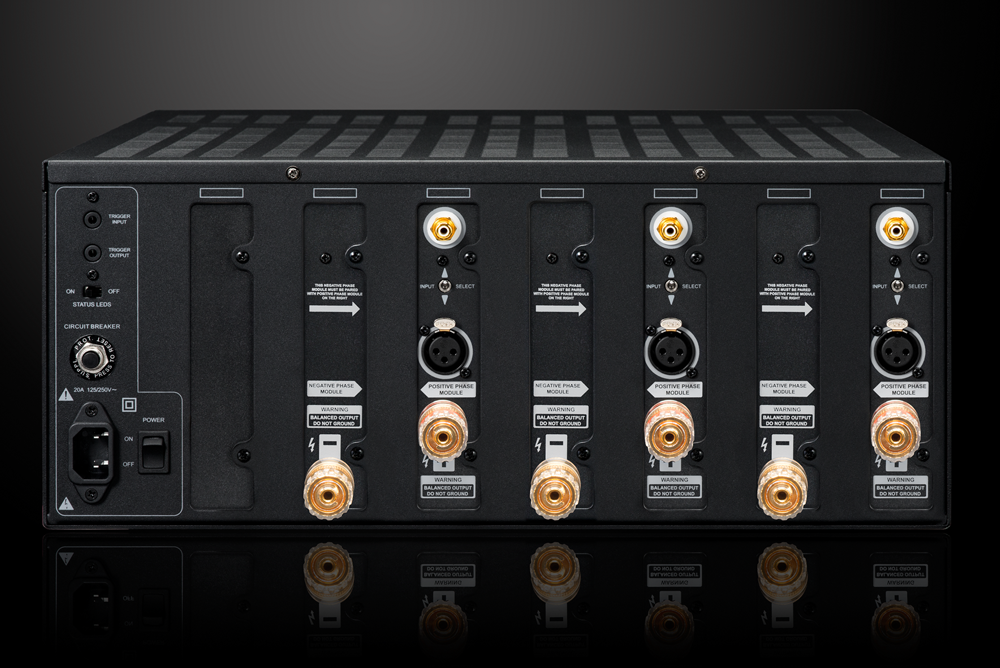 Emotiva XPA-DR3, 3-канальный усилитель мощности