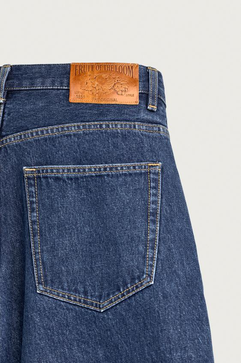 ZARA - FRUIT OF THE LOOM™ ДЖИНСОВЫЕ ШОРТЫ С НАШИВКОЙ, ИНДИГО
