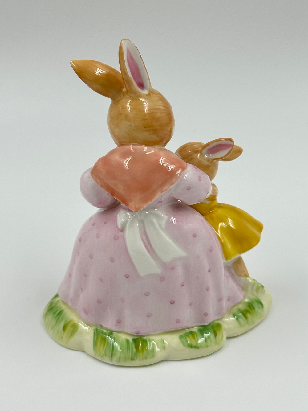 Статуэтка Кролики Narumi, La Bellefee