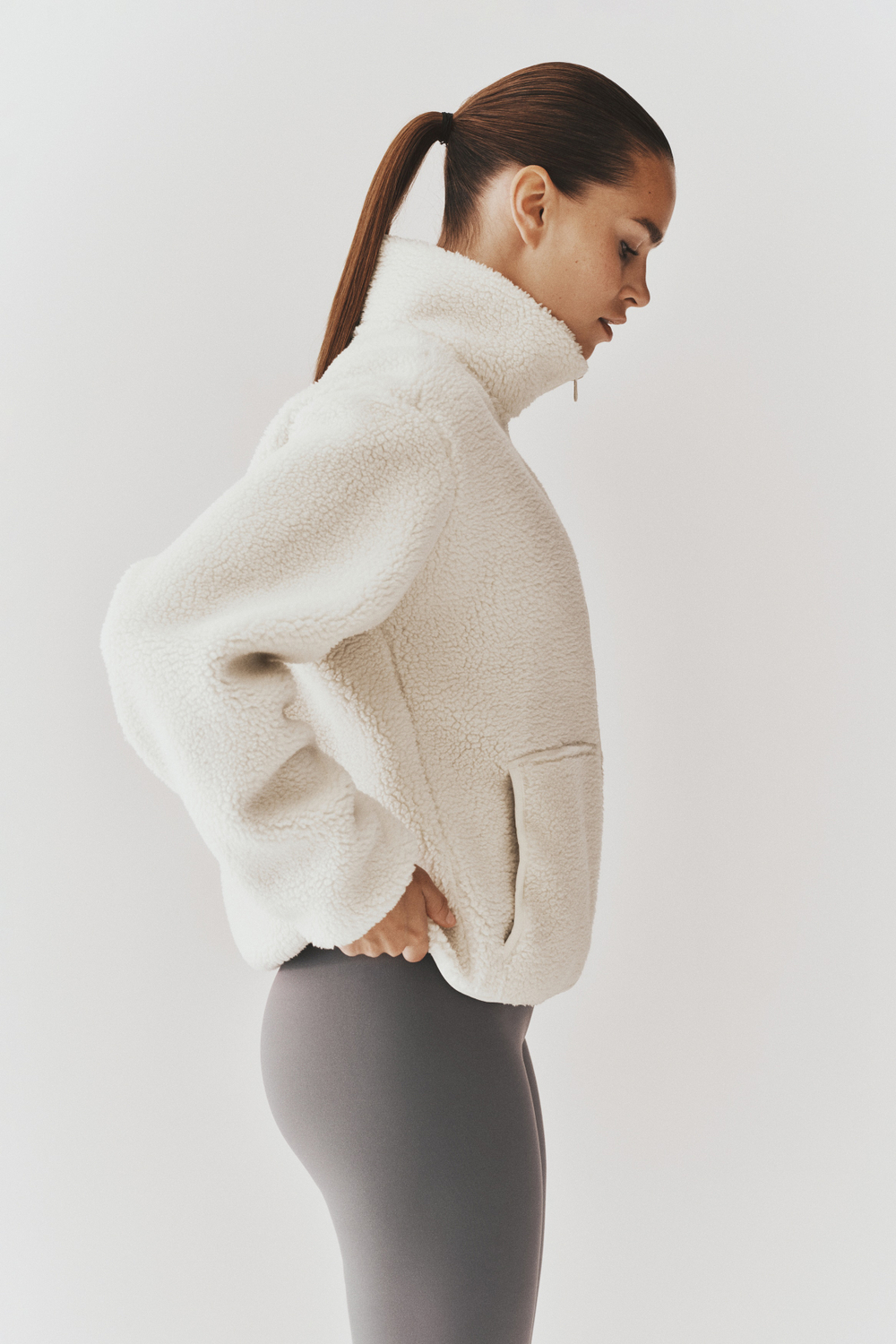 Утеплённая плюшевая спортивная куртка ThermoMove™ - H&M
