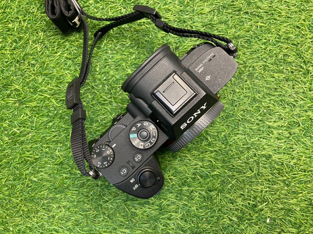Sony A7R Mark III 14.500 кадров