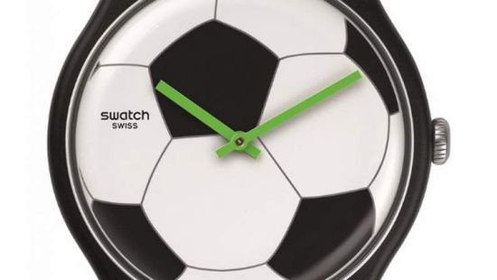 Наручные часы Swatch SUOZ216 Footballissime