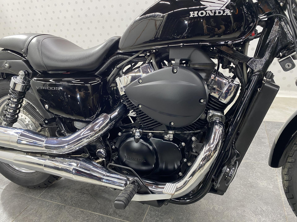 Honda VT400S 2012