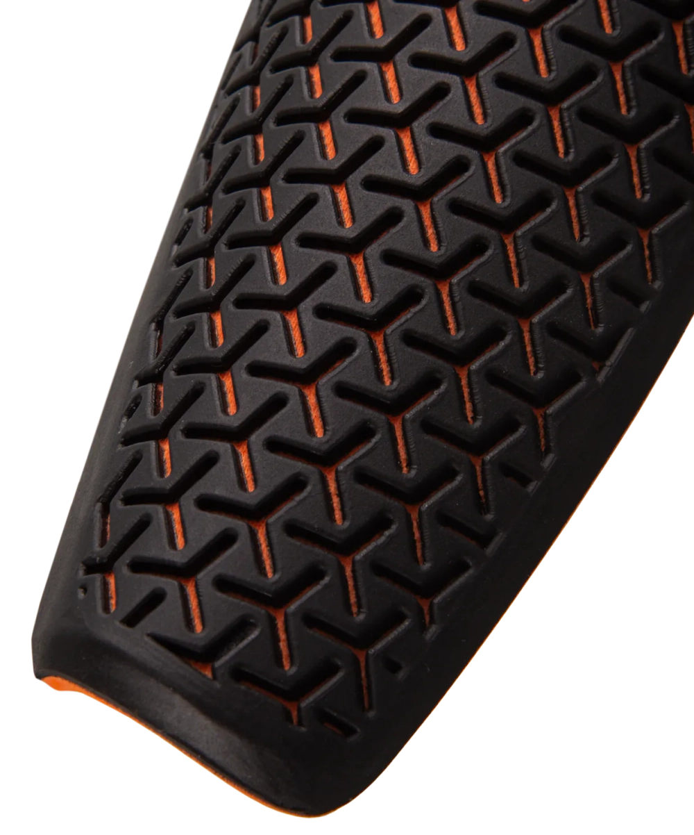 Щитки футбольные Proflex
