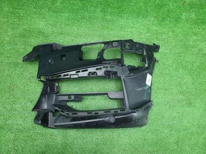 Кронштейн ПТФ левый BMW 5er G30 (17-20) M-paket