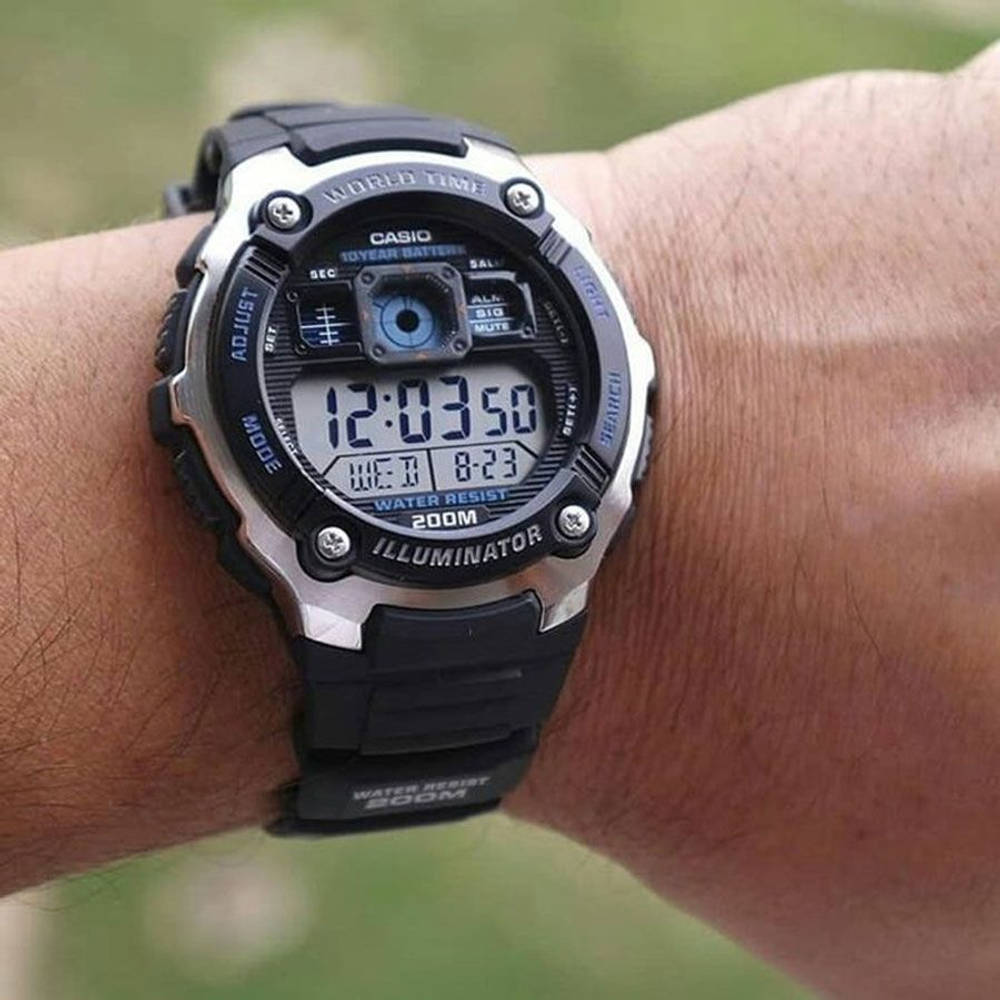 Мужские наручные часы Casio AE-2000W-1A