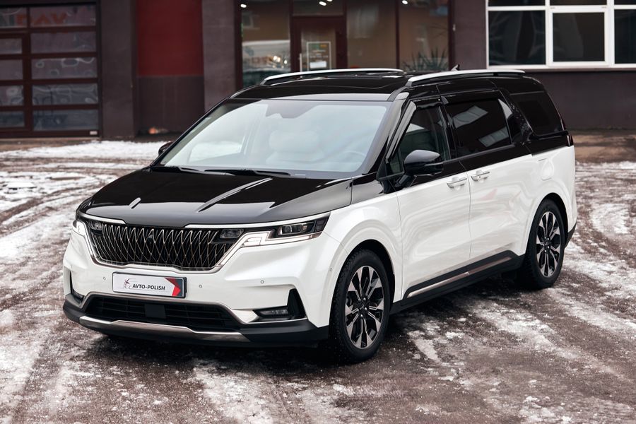 KIA Carnival в черной полиуретановой пленке Carbins PPF SGA01 совместно с "Avtopolish"
