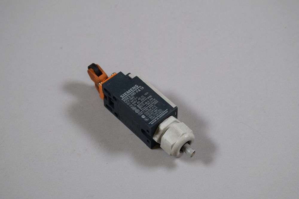 SIEMENS 3SE3200-0E
