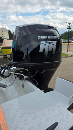 Комплект Лодка Беркут L-HT PRO с мотором ReefRider 100PRO и прицеп Вектор