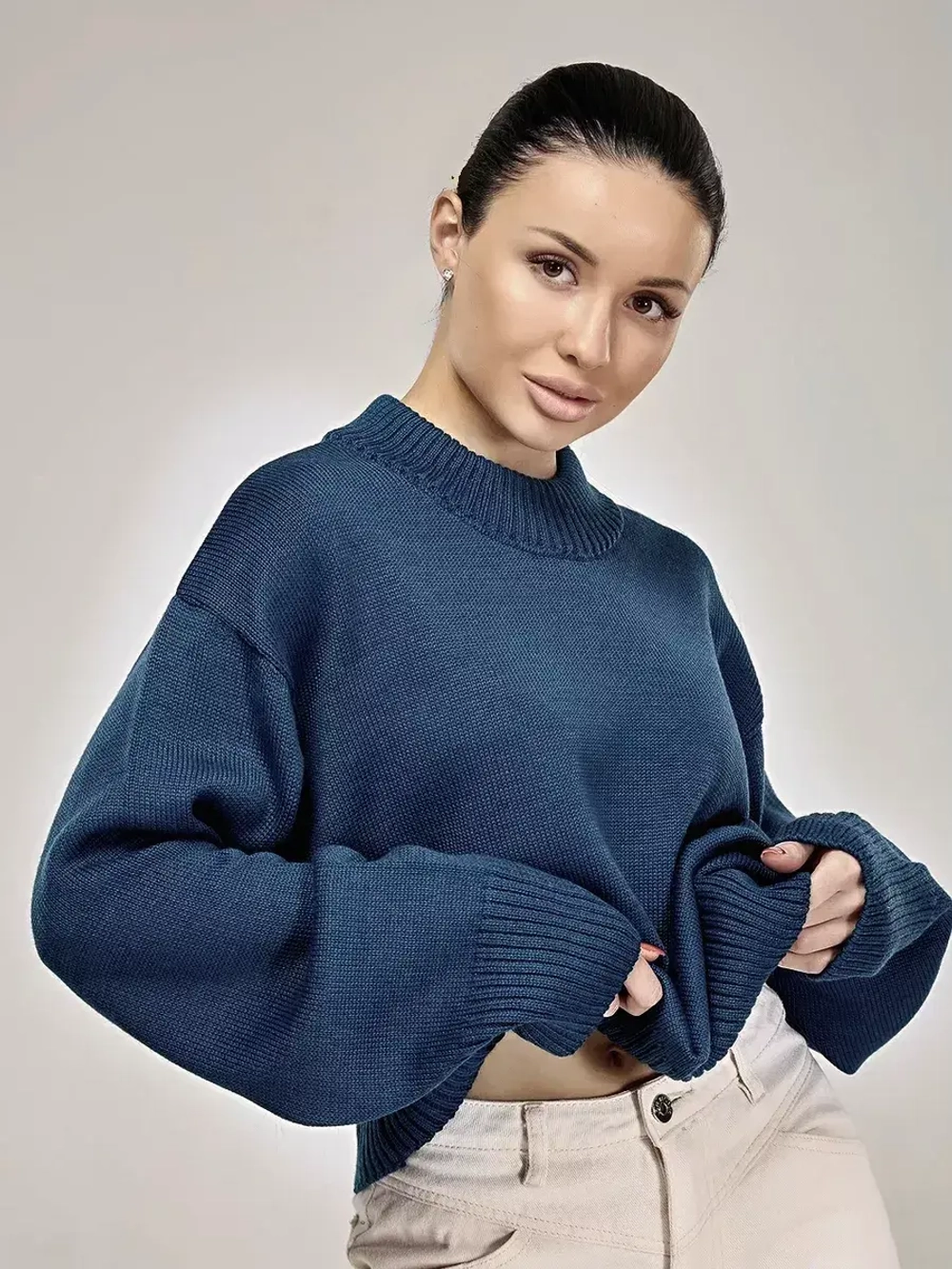 Свитер шерстяной