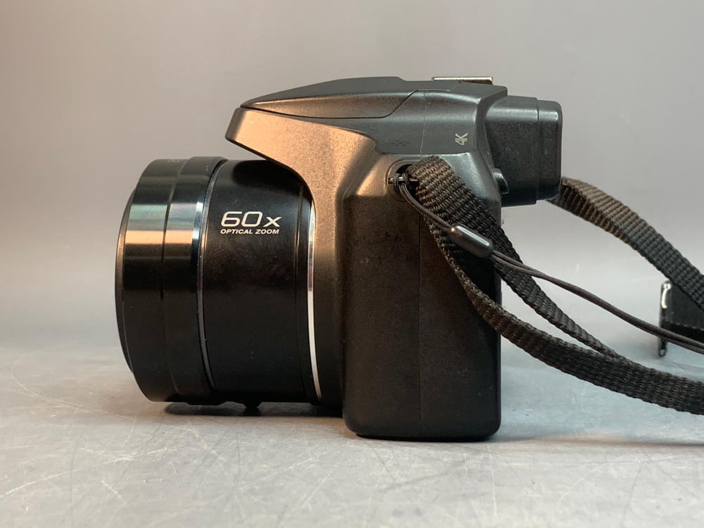 Panasonic DC-FZ82
