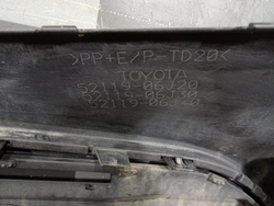 Бампер передний + решетка радиатора Toyota Camry (XV70) 20-нв Б/У Оригинал 521190X962