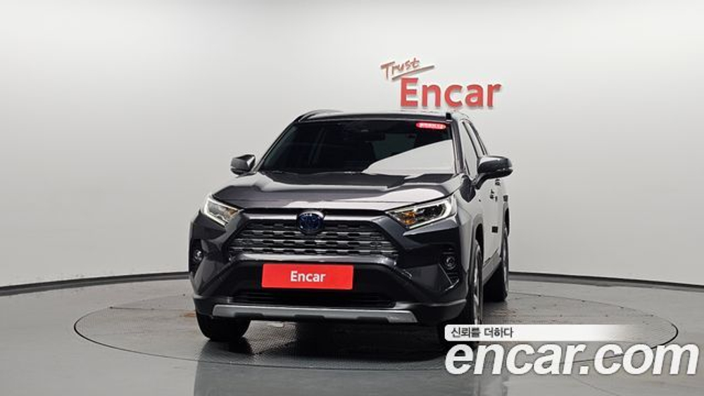 Toyota RAV4 2.5 4WD Hybrid — 2019