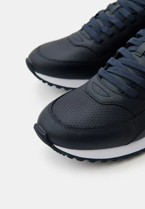 Кроссовки мужские TOMMY HILFIGER NEW RUNNER EVA LTH E