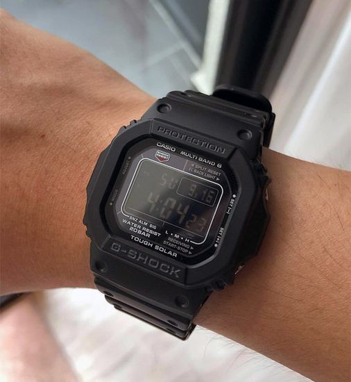 Часы мужские Casio G-Shock GW-M5610-1BER