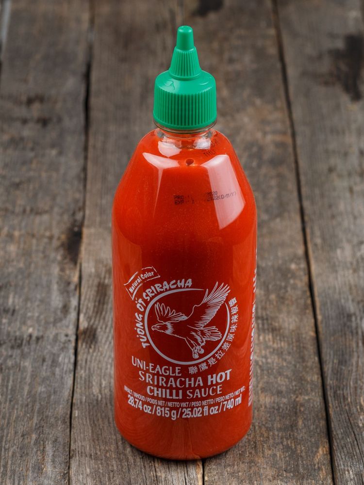 Соус Uni-Eagle Острый чили Sriracha, 815 г, 2 шт