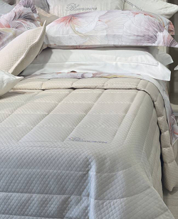 Покрывало 270x270 Blumarine Primizia seta бежевое