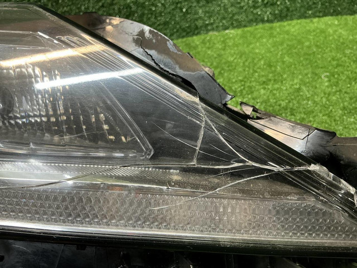 Фара правая Toyota Camry xv70 (2017-н.в.) LED