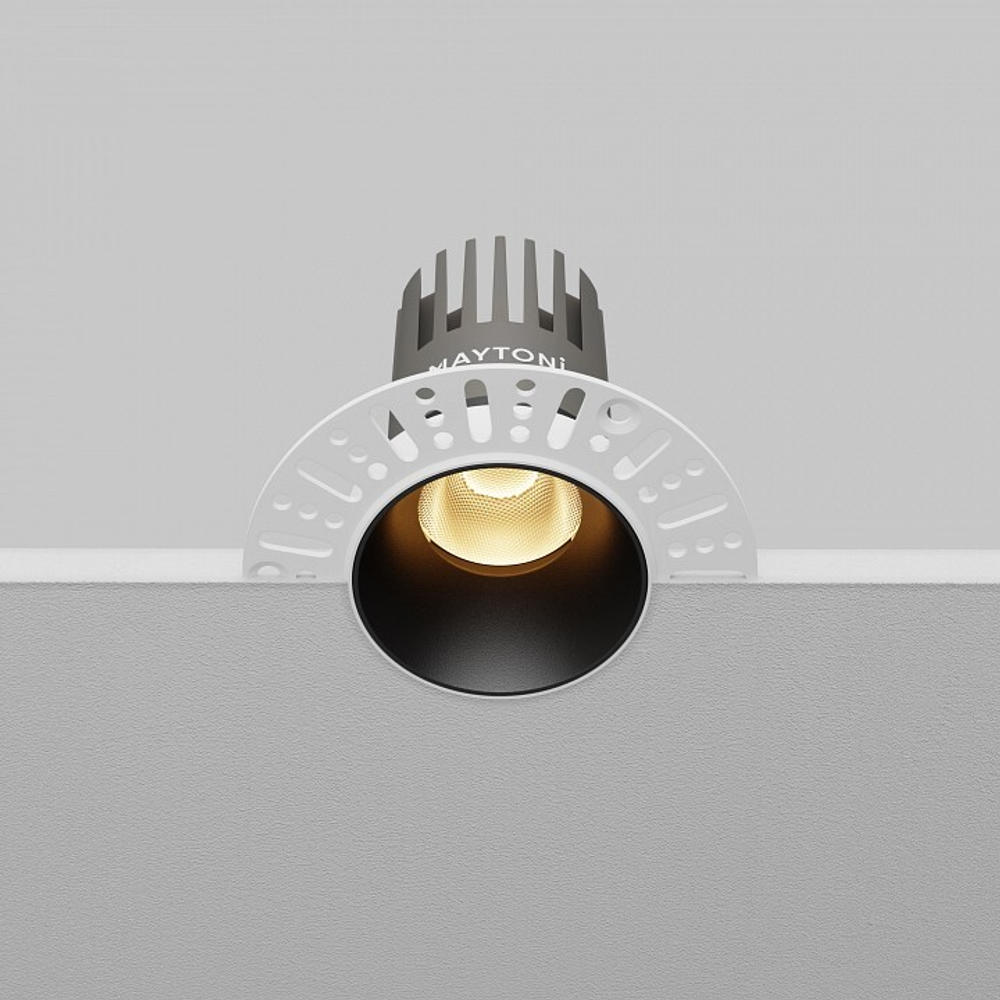 Встраиваемый светильник Maytoni  DL124-10W-2.7K-TRS-B
