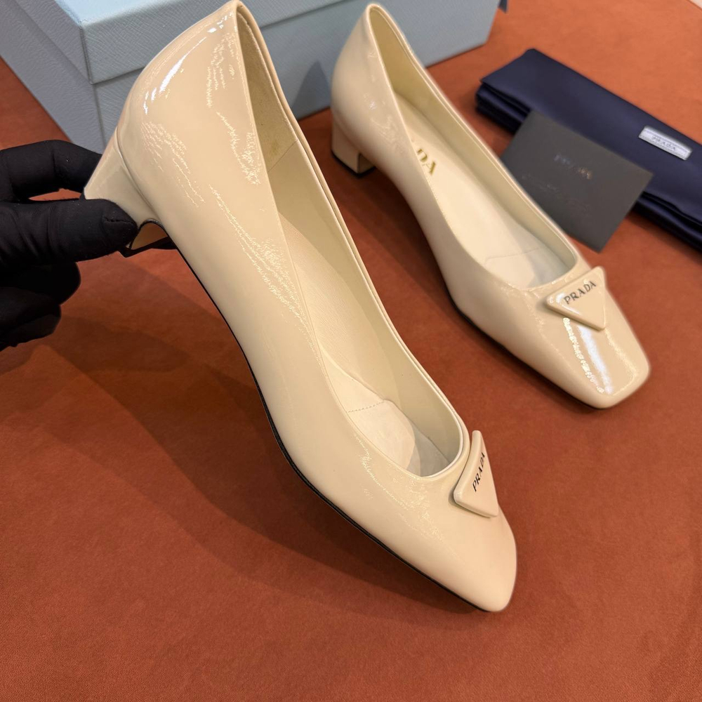 Туфли Prada