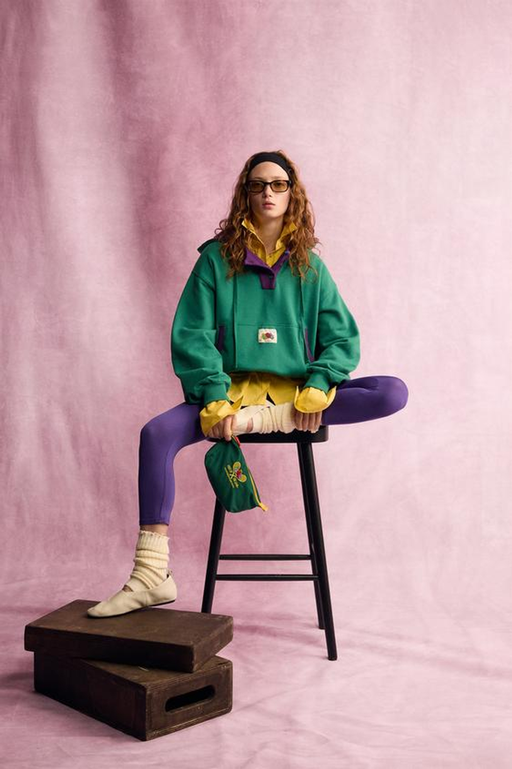 ZARA - FRUIT OF THE LOOM™ КОНТРАСТНАЯ ТОЛСТОВКА С КАПЮШОНОМ, ЗЕЛЕНЫЙ