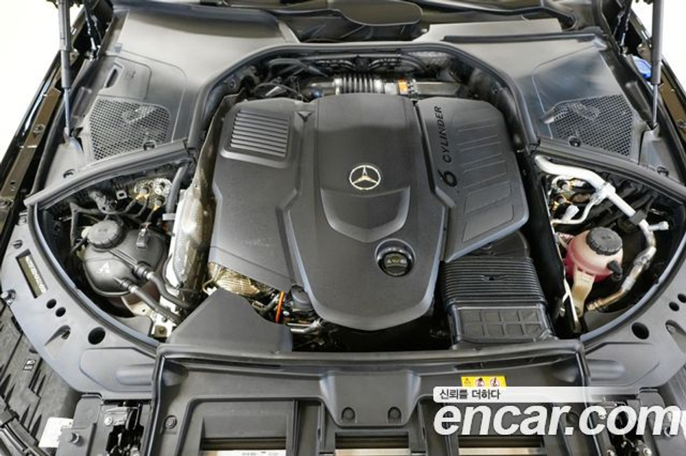 Mercedes-Benz S-Class S350 d 4MATIC — 2025
