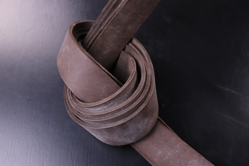 Ременная заготовка темно-коричневая с восковой отделкой Bridle