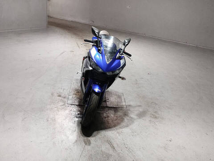 Yamaha YZF-R25 2015