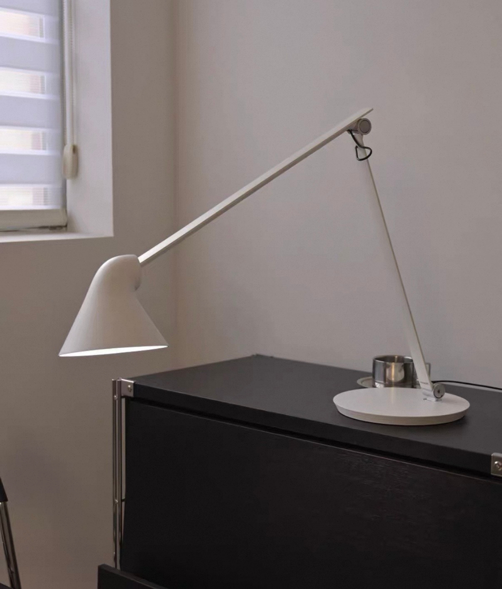 Table design lamp NJP by Nendo (Louis Poulsen)