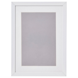 IKEA LOMVIKEN  (ИКЕА ЛОМВИКЕН)  -  Рамка для фото - белая 13x18 см