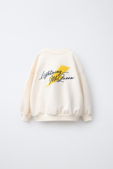 ZARA ТОЛСТОВКА С ПРИНТОМ CARS LIGHTNING MCQUEEN © DISNEY/PIXAR, ЭКРЮ