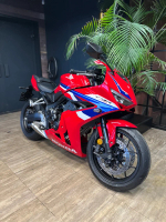 HONDA CBR650R E-Clutch 2026