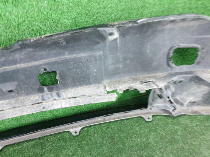 Бампер передний Toyota Corolla E160 (2015-2019)