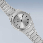 Женские наручные часы Bering 19632-700