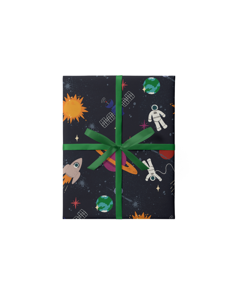 Упаковка в бумагу "Space Oddity"