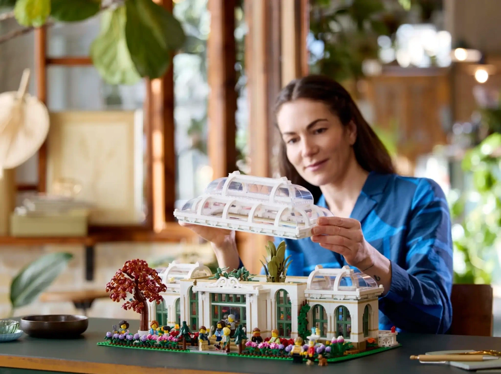 Конструктор LEGO Ideas 21353 Ботанический сад
