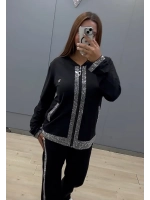 спортивный костюм со стразами