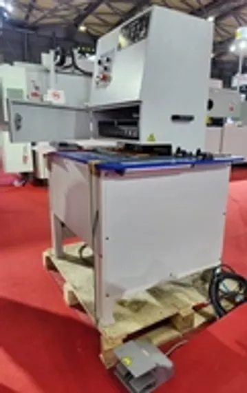 Cверлильно-резьбонарезной станок Flott SB P30 STG PV Electronic