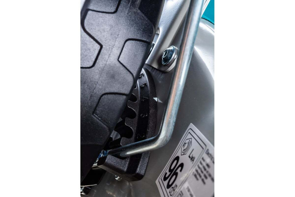 Газонокосилка самоходная Makita ELM4621