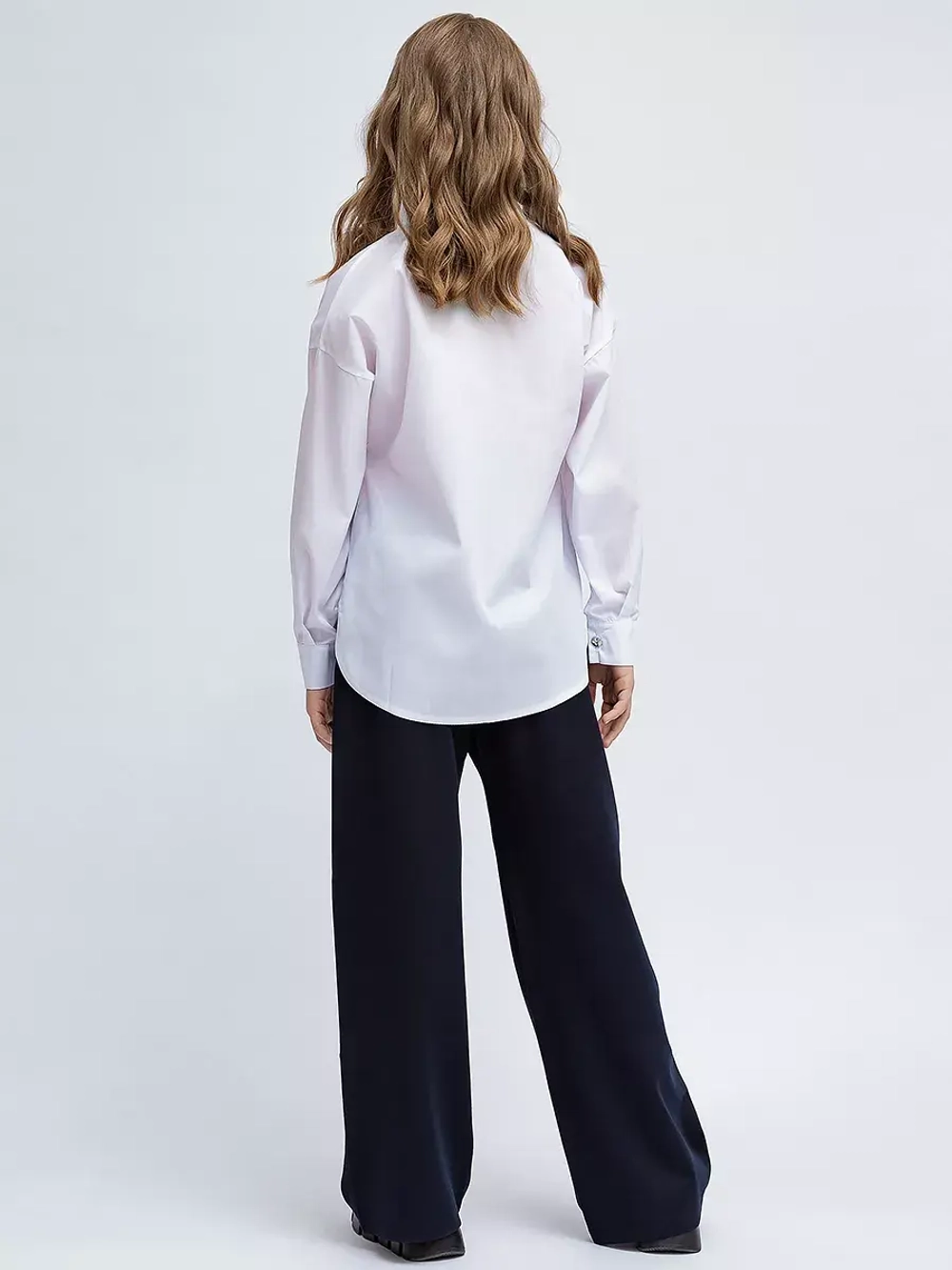 Школьная рубашка классическая oversize