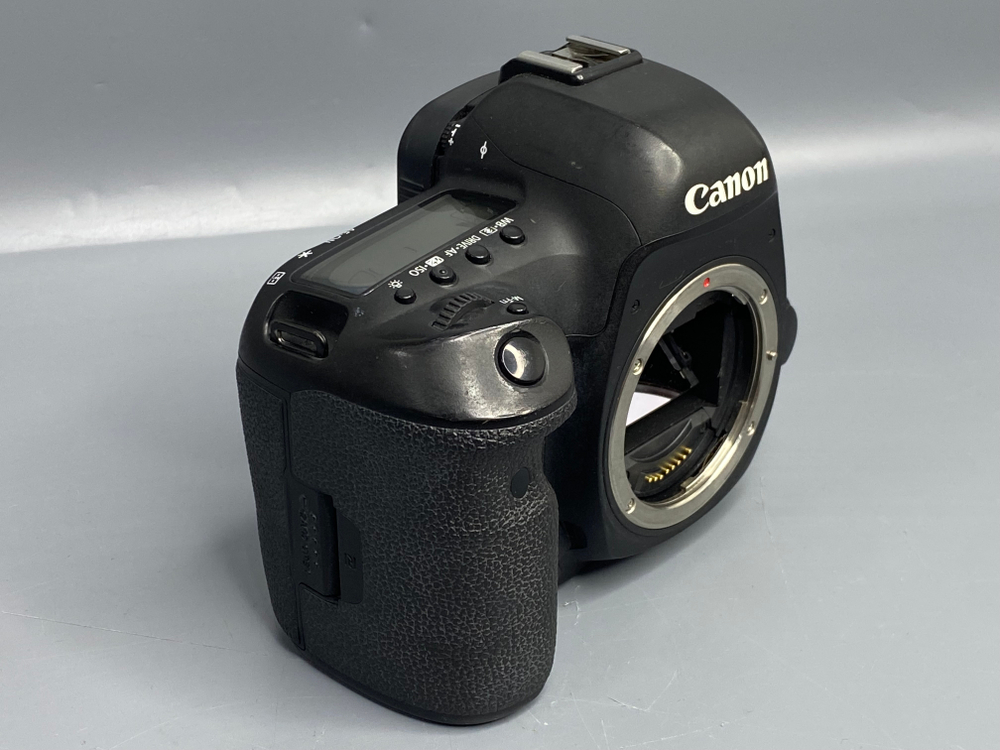 Canon EOS 5D Mark IV — При выходе из режима Live View выдает ошибку "Err20".