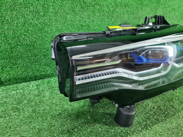 Фара левая BMW X7 G07 (2019-2022) Laser Light