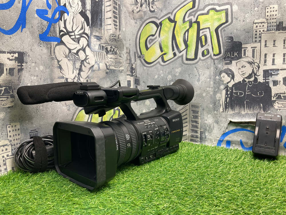 Sony HXR-NX5E