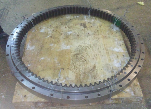 Поворотный круг Hyundai R250LC-7