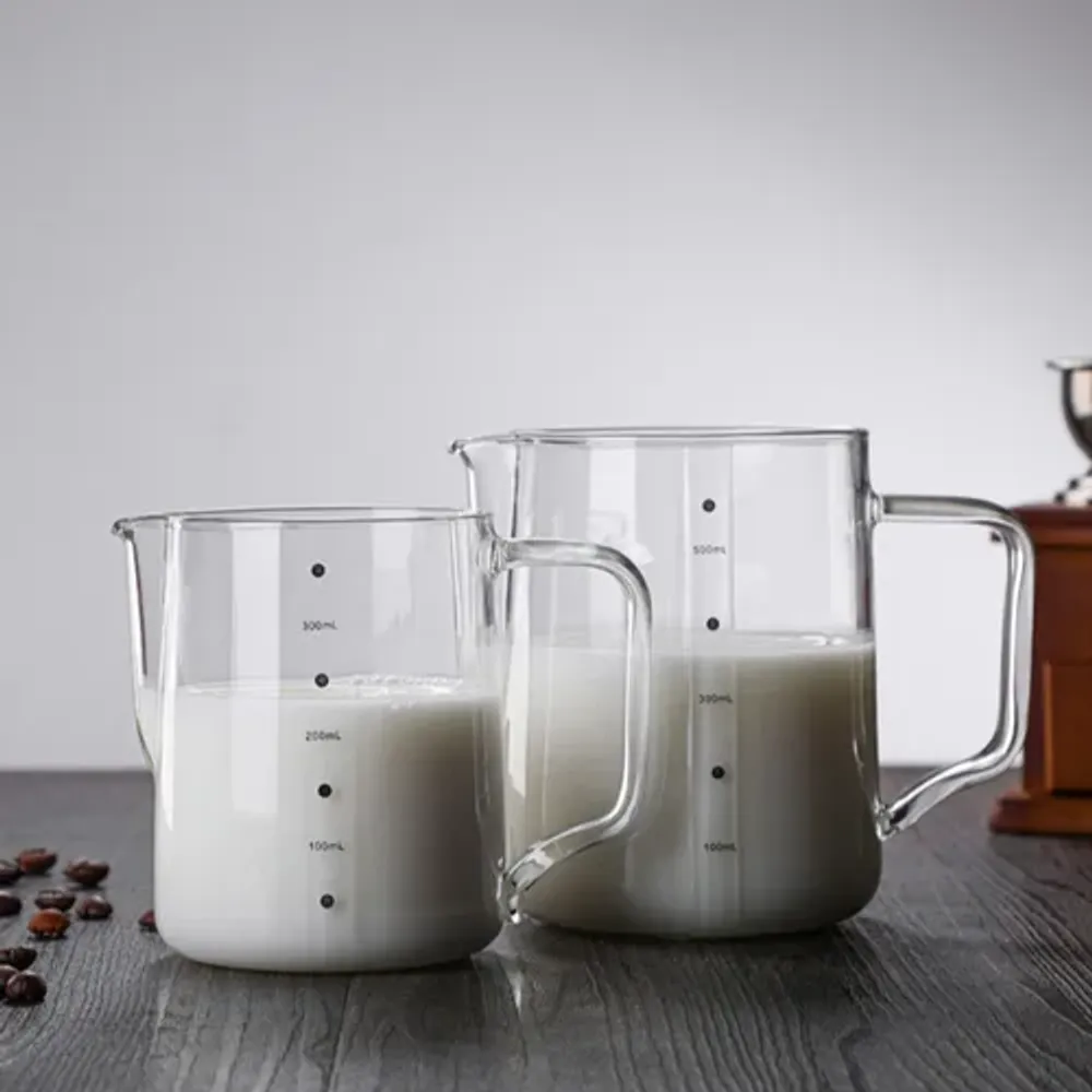 Питчер молочник 400 мл Coffee Art d 8 см h10 см стекло с мерн. риск. P.L.- Barbossa