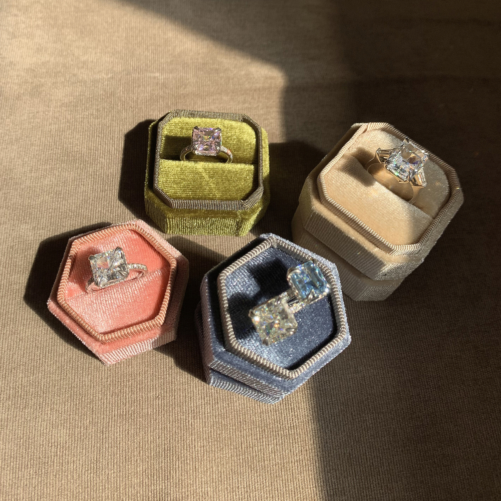 Серебряное кольцо с розовым фабулитом (Fancy Pink)