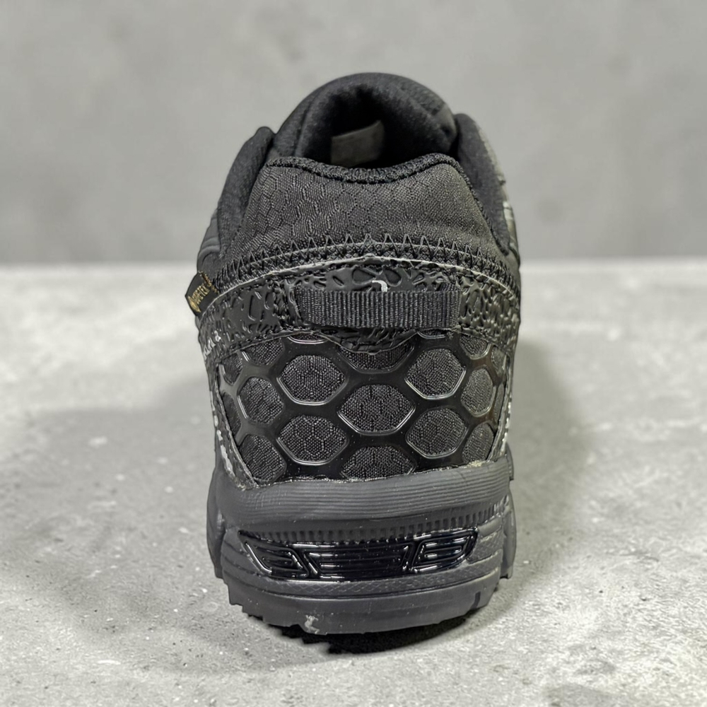 Asics Gel-Kahana 8 Gore-Tex • Black Line White