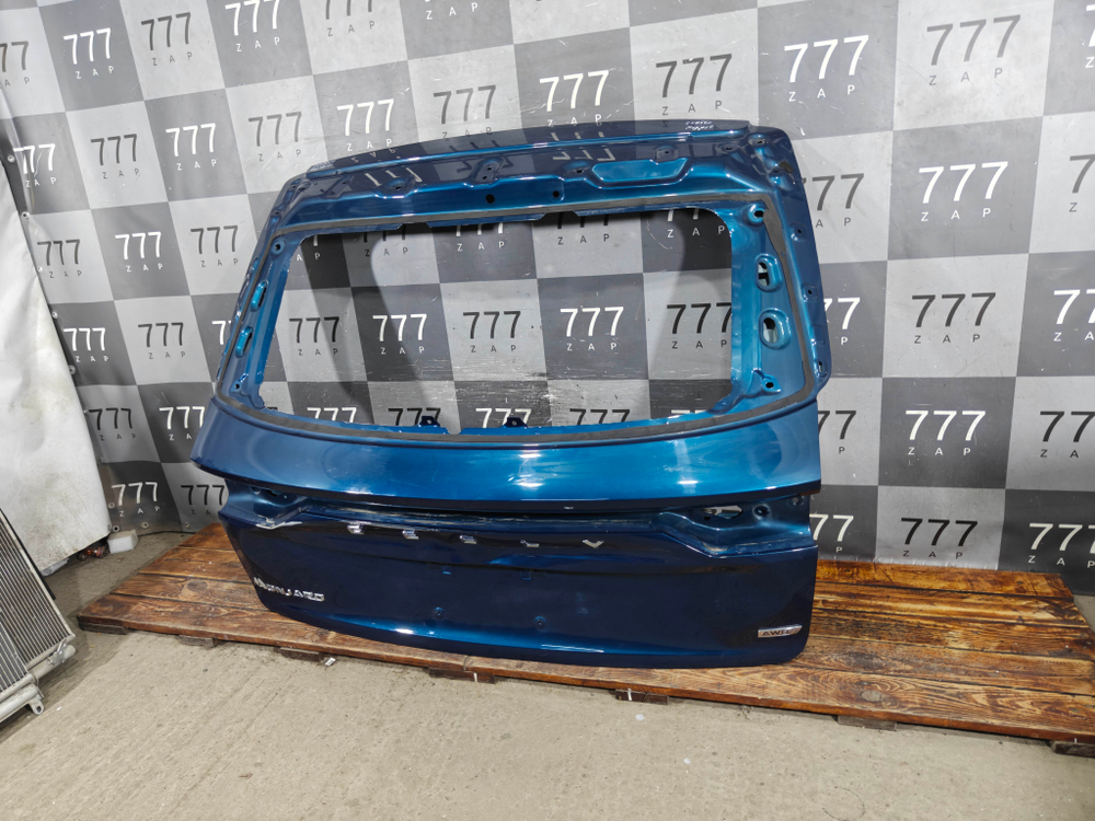 Крышка багажника Geely Monjaro 21-нв Б/У Оригинал 6608115786C15