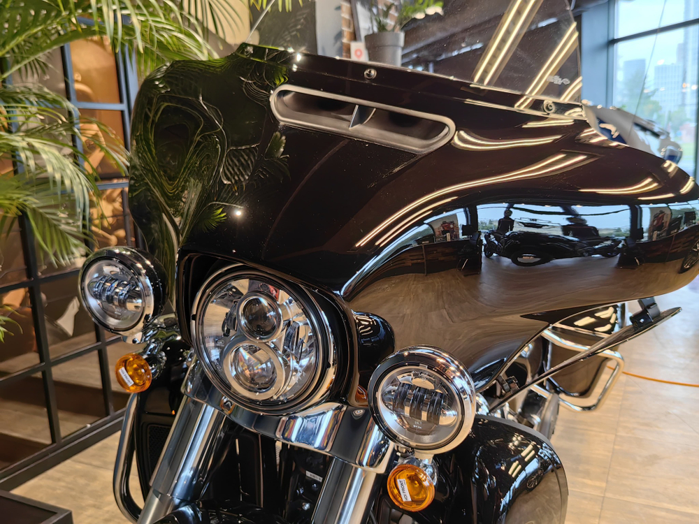 Ultra Limited, Harley-Davidson (FLHTK) Vivid Black/Хром с НДС