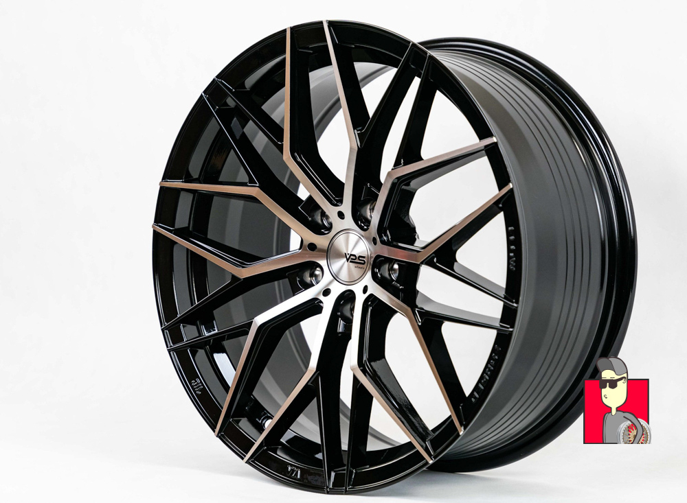Комплект дисков Vossen 3323 FlowForm 18x8 et35 5x114.3